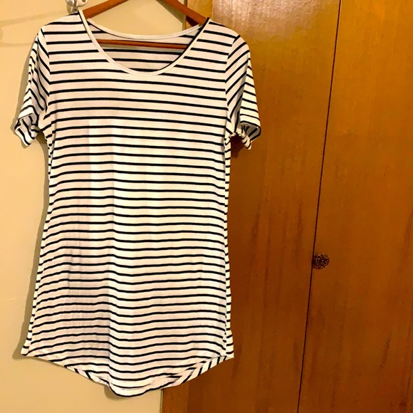 T-shirt Dress - Picture 2 of 4